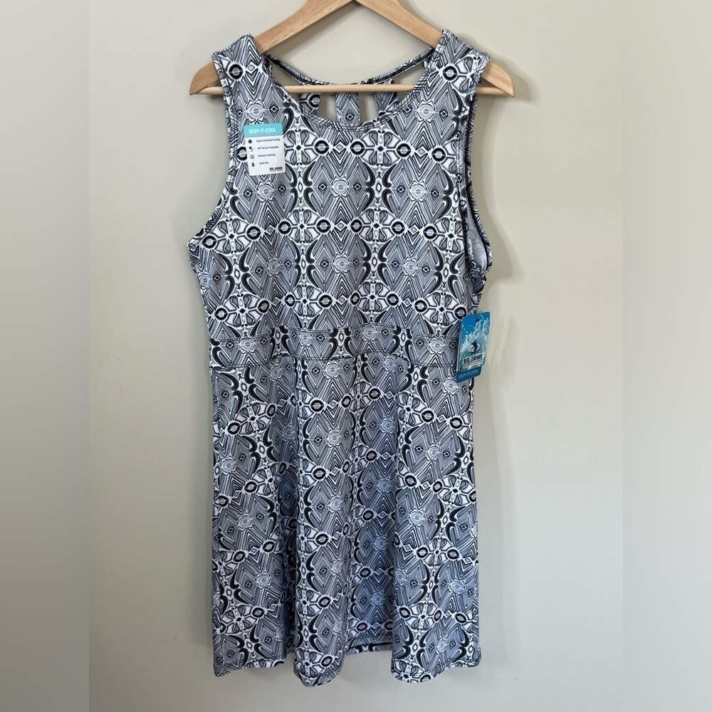Reel Legends Aztec Fountain Dress Size Large Black White Gray New with Tags